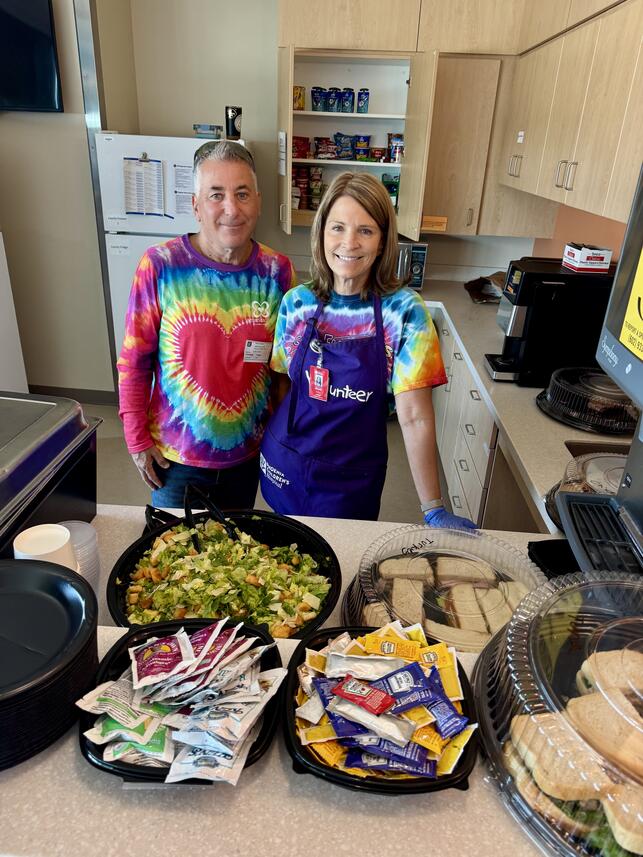 Meals of Hope delivery at the hospital